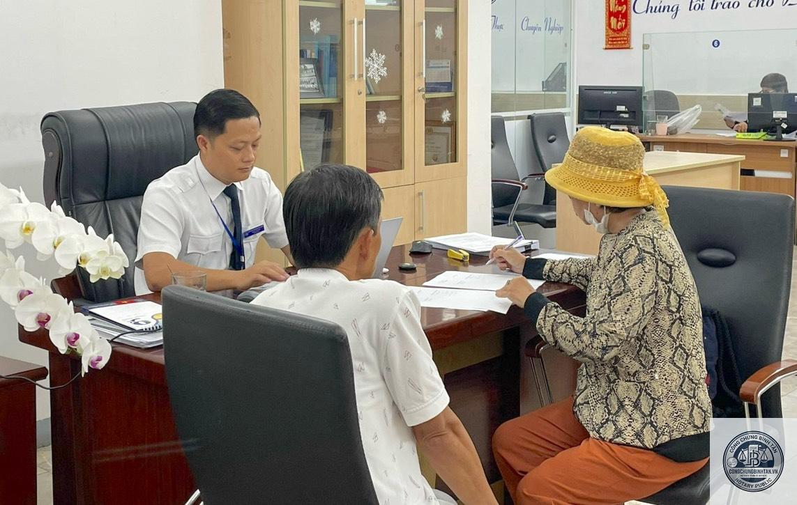 công chứng viên làm chứng di chúc - Hình 3
