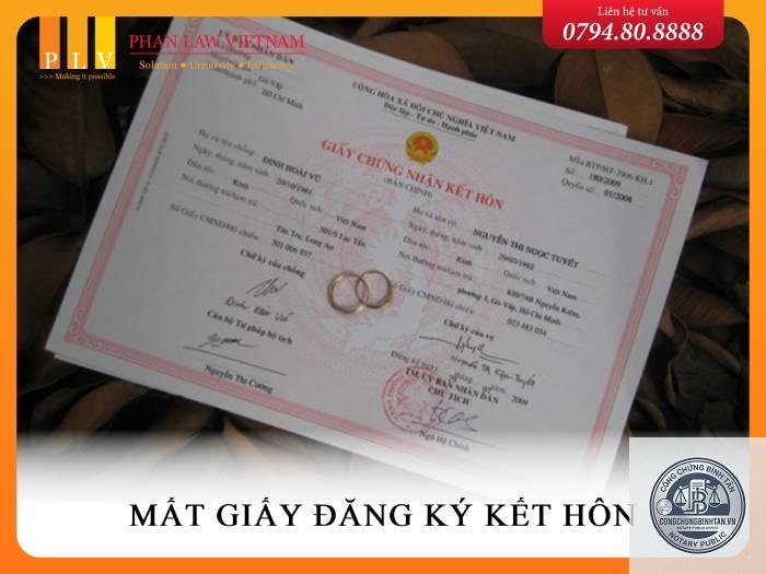 giấy đăng ký kết hôn bị mất góc