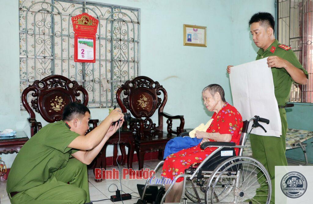 làm căn cước công dân cho người già