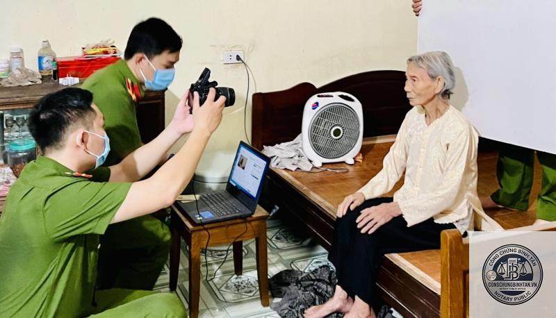 l&agrave;m căn cước c&ocirc;ng d&acirc;n cho người gi&agrave; - H&igrave;nh 2