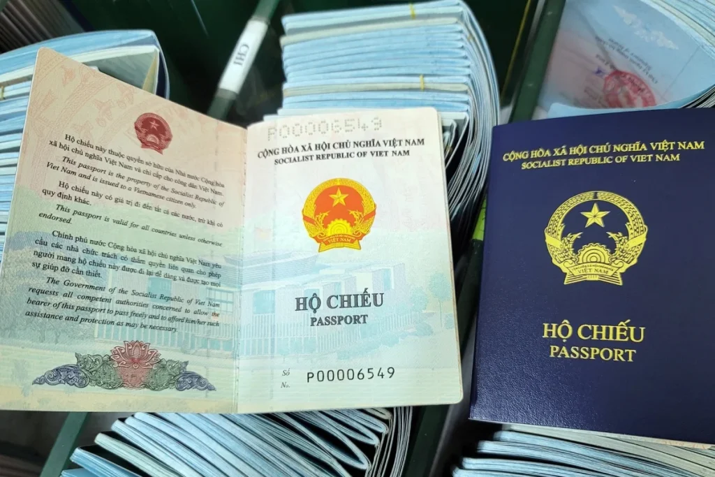 l&agrave;m hộ chiếu cần giấy tờ g&igrave; - H&igrave;nh 3