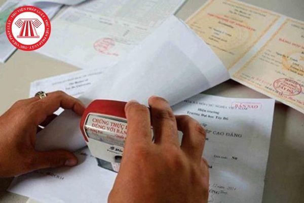 phòng tư pháp chứng thực giấy tờ - Hình 1