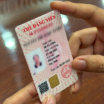 thẻ đảng vi&ecirc;n