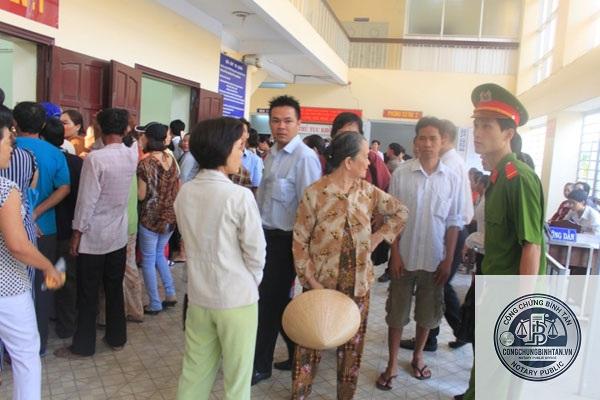 tội l&agrave;m giả di ch&uacute;c - Image 3